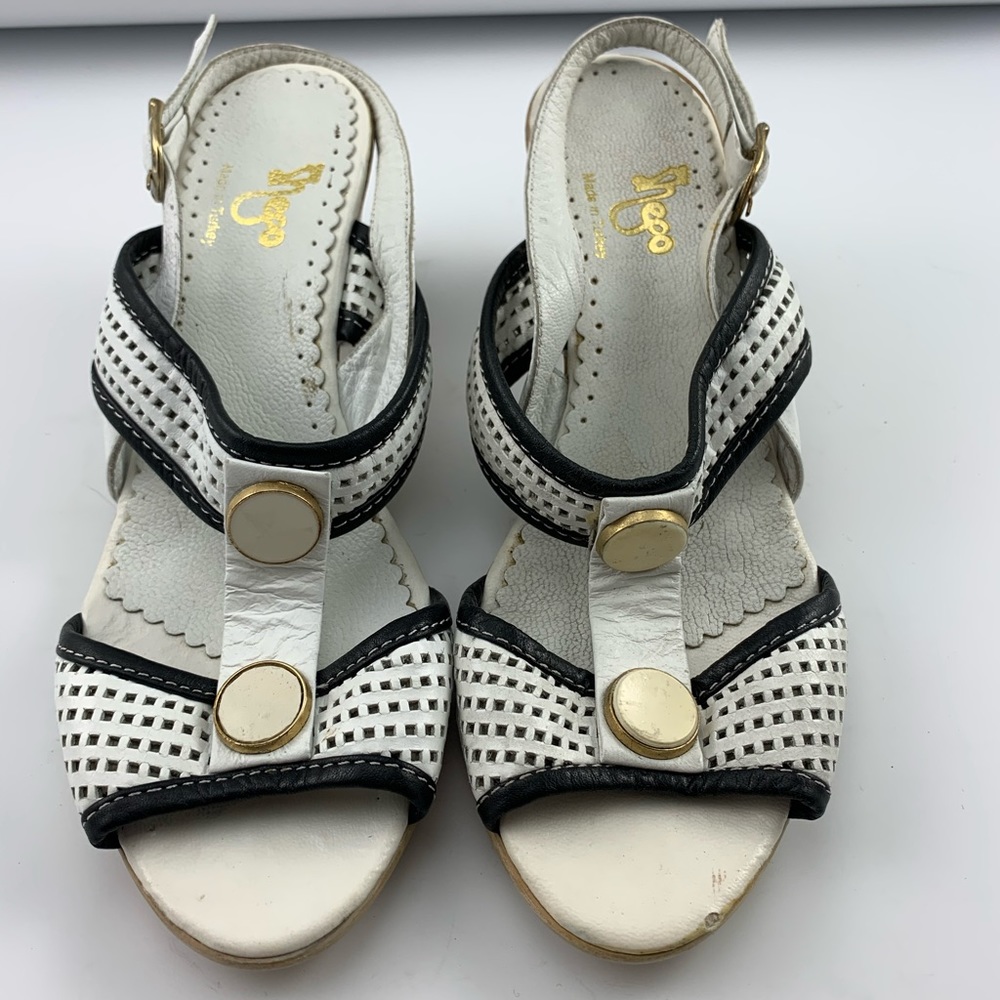 White & Black Sandals•Made in Turkey